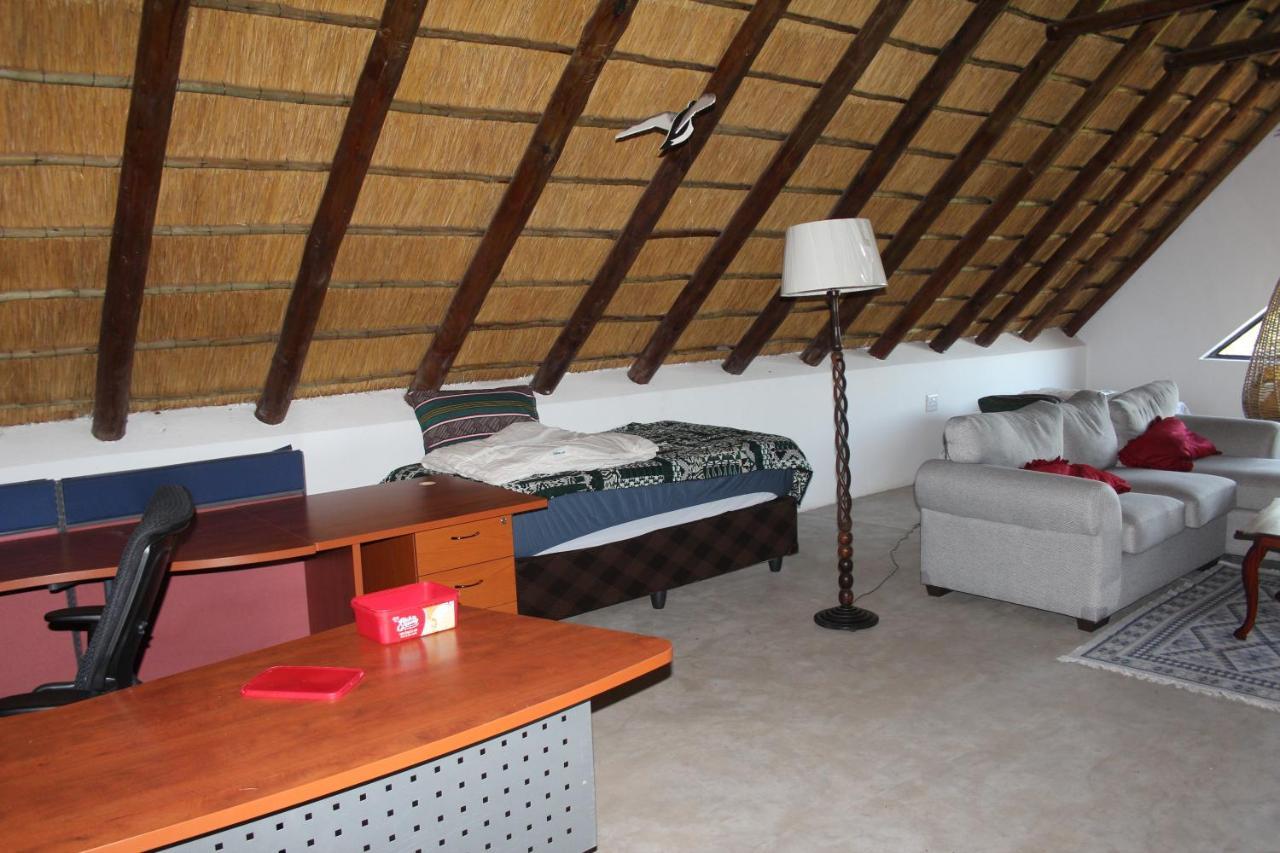 Marloth Park, Kruger Safari House - Solar Holiday home